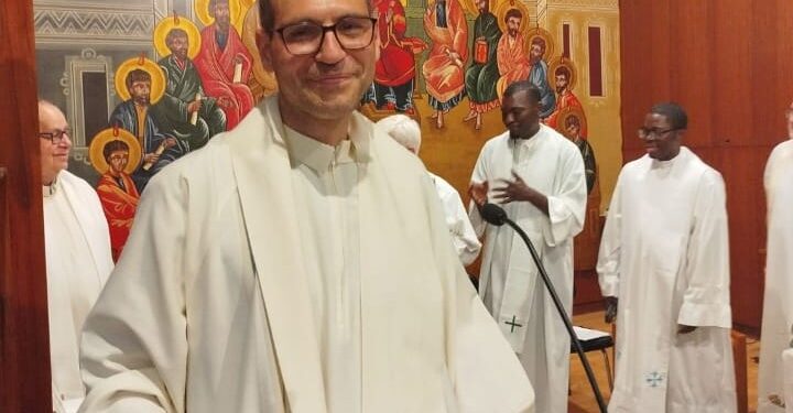 El P. Israel Cuados enviado desde Vitoria se incorpora a su nueva comunidad escolapia