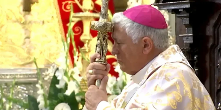 El Papa aparta al obispo de Cádiz tras el escándalo de abusos