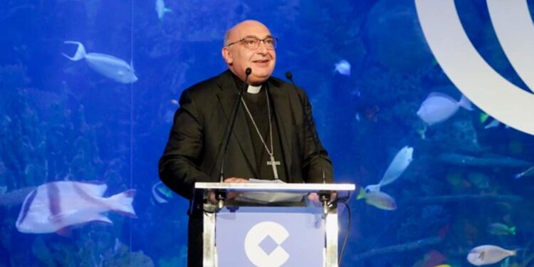 El Arzobispo de Valencia, monseñor Enrique Benavent, clausuró ayer la gala del 60 aniversario de COPE Valencia 1 El Arzobispo de Valencia, monseñor Enrique Benavent, clausuró ayer la gala del 60 aniversario de COPE Valencia