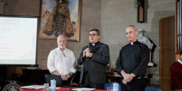 Catequesis preparatoria en la Basílica de la Virgen de Valencia, ante el inicio de la visita pastoral