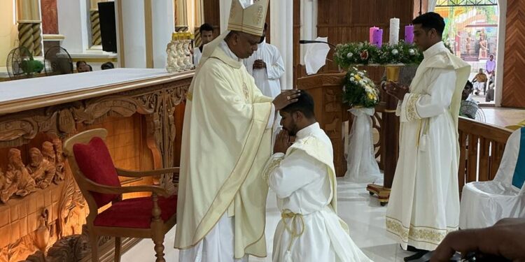 Dos nuevos Padres Escolapios en la India 1 Dos nuevos Padres Escolapios en la India