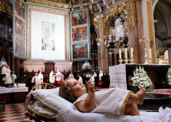 La Catedral de Valencia acogerá la tradicional Misa del Gallo, este miércoles, presidida por el Arzobispo 7 La Catedral de Valencia acogerá la tradicional Misa del Gallo