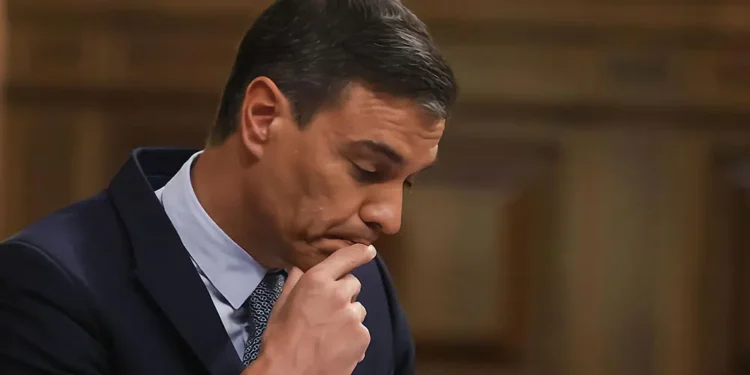 Sánchez y los ministros Bolaños y Montero arremeten contra el presidente de la Conferencia Episcopal Española y exigen silencio
