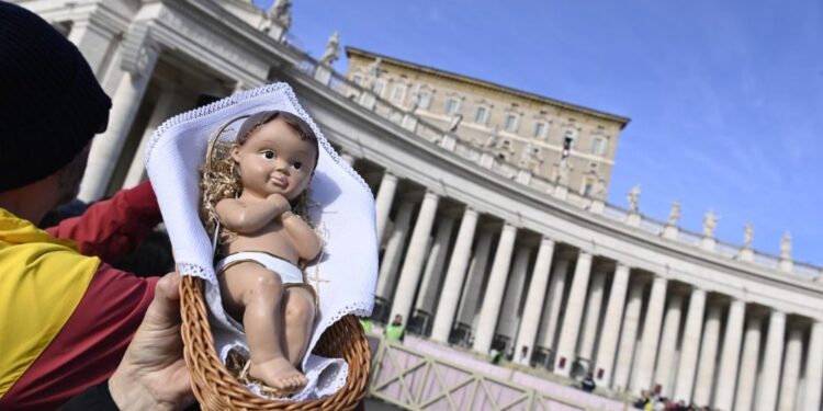 El Papa León XIV bendice los “Niños Dios” y pide oración por la paz de todos los niños del mundo