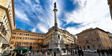 El Papa visitará la estatua de la Santísima Virgen Maria en la famosa Plaza de España de Roma el próximo 8 de diciembre