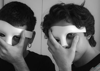 Una función teatral-solidaria para ayudar a los estudiantes presos en Lacio-Roma (Italia)