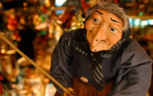 Historia, tradiciones y eventos en la Festividad de los Reyes Magos en Italia 3 1600X1000 origine e storia della befana 2 2