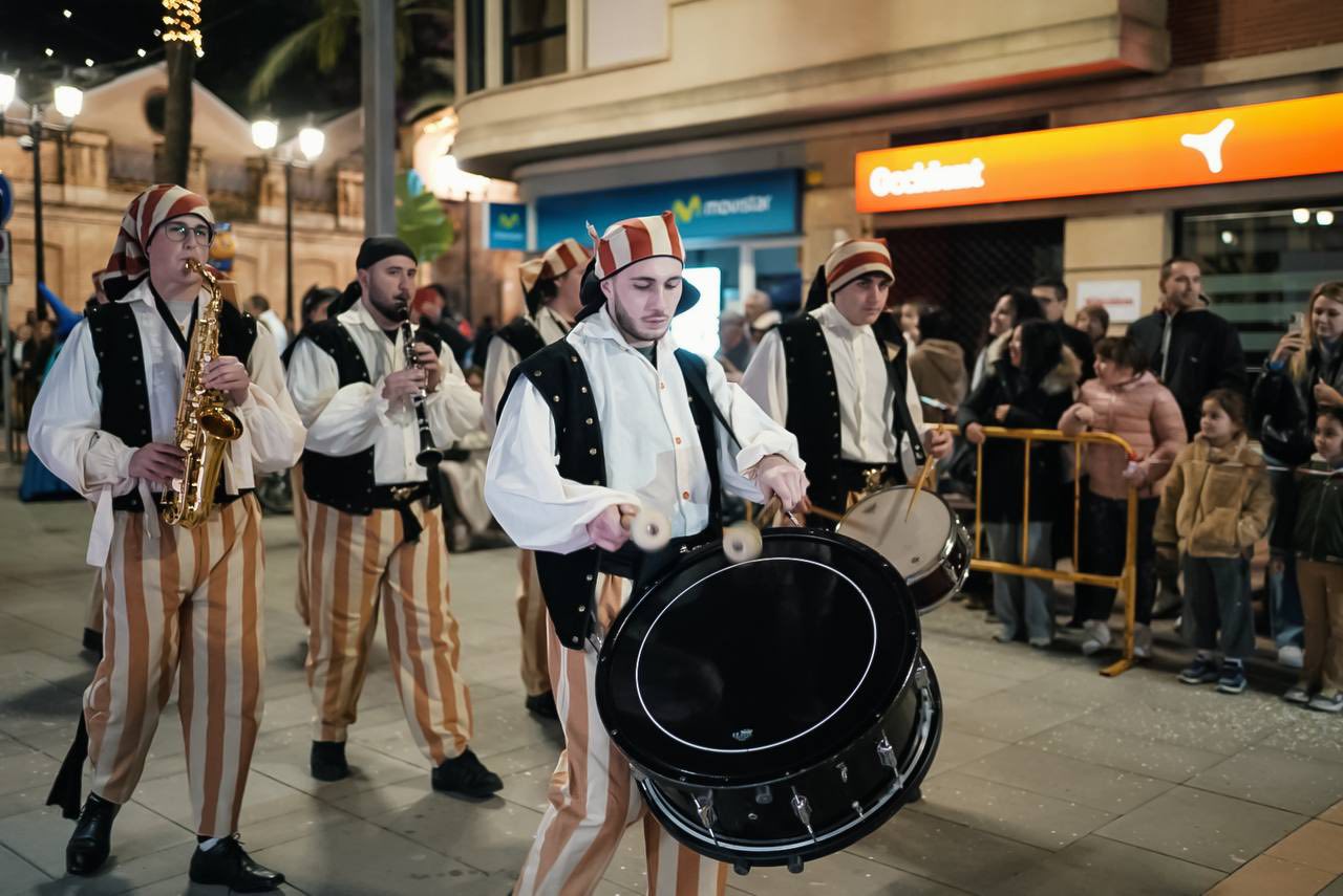 Cullera se rinde a los pies de Melchor, Gaspar y Baltasar 8 611668608 1263899092437756 7663568094246026189 n