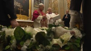 Presentan al Papa los corderos que serán bendecidos y cuya lana se utilizará para confeccionar los palios 3 619311041 1403550974489955 2559882235219807862 n 1