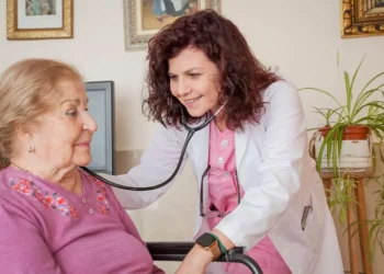 Humanización en la Cronicidad y el Final de Vida de personas mayores