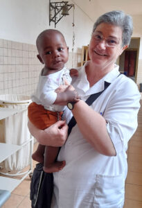 Misioneros valencianos en Mozambique piden ayuda urgente para atender a los evacuados por las inundaciones 2 Maria Gomez Lechon 1