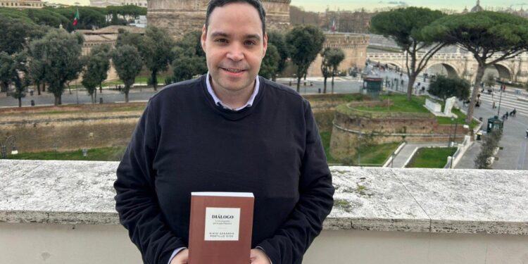 Presentan en Roma el libro que descodifica el método de convivencia de Francisco
