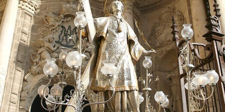 El Arzobispo preside este jueves en la Catedral de Valencia la festividad en honor a San Vicente Mártir