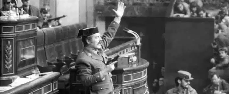 El silencio de la mitra: 45 años del 23-F y la noche en que la Iglesia guardó silencio 1 El silencio de la mitra: 45 años del 23-F y la noche en que la Iglesia guardó silencio