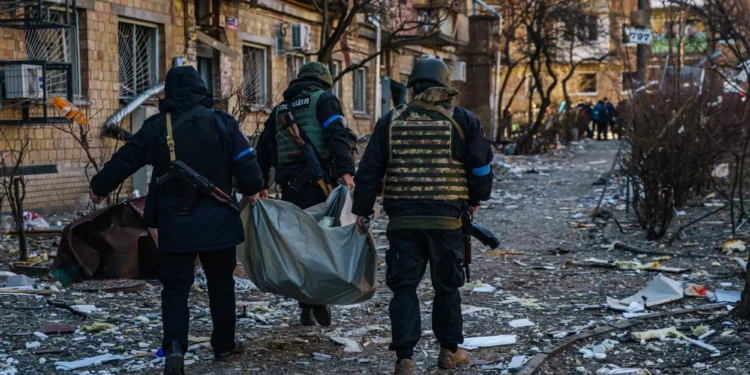 León XIV exige el fin de la guerra en Ucrania: «La paz es una necesidad urgente e impostergable» 1 León XIV exige el fin de la guerra en Ucrania: «La paz es una necesidad urgente e impostergable»