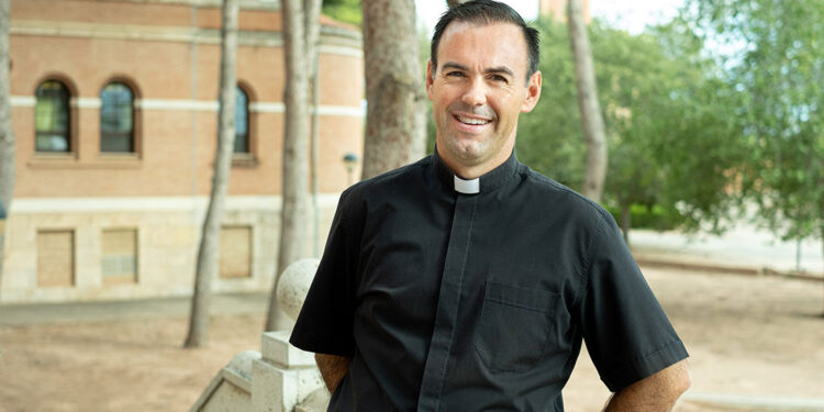 El rector del Seminario Mayor, Juan Pons, pregonero de la Semana Santa Marinera de Valencia 2026