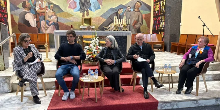30.000 historias con un mismo origen: El Hospital San Juan de Dios celebra el reencuentro generacional "Yo nací aquí"
