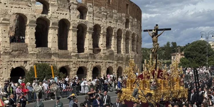 Málaga se convierte en el epicentro del debate cofrade tras el hito histórico de Roma