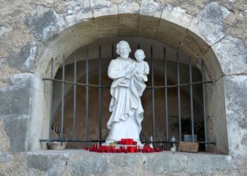 La única aparición de San José reconocida por la Iglesia