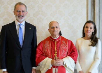 El Papa León XIV recibe a los Reyes de España: Cordialidad y agenda de paz en el Vaticano