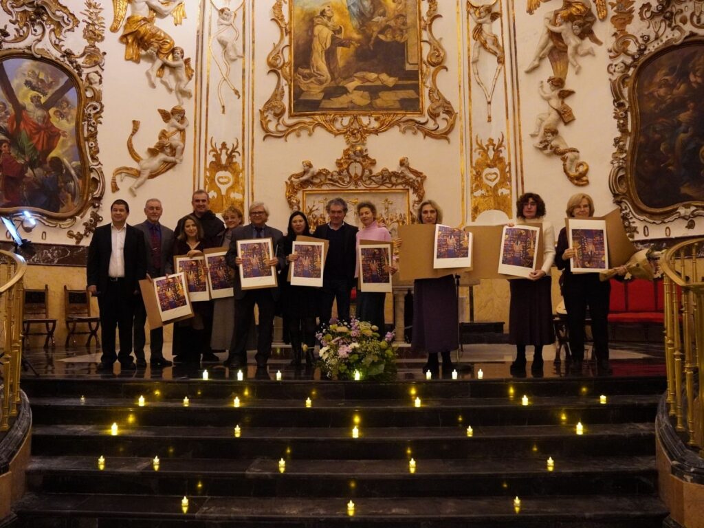 Entrega de litografias cedidas por Antonio Camaro