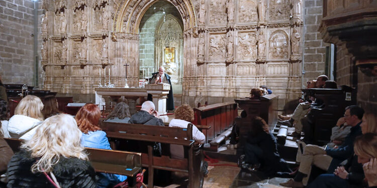 Profesores de Religión de la escuela pública ganan el Jubileo en el Año del Santo Cáliz