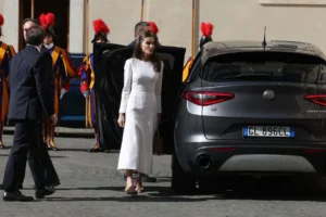 f6fb407d08f4 dlu604912002