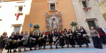 Valencia se engalana para honrar a San Vicente Ferrer