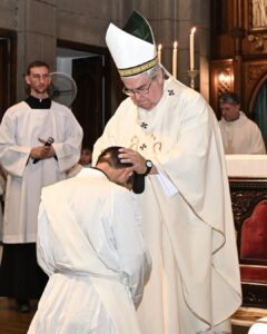 Un nuevo pastor para las Escuelas Pías: Diego Correa es ordenado sacerdote en Córdoba-Argentina 4 659015639 1265173305688754 2959051947124003593 n