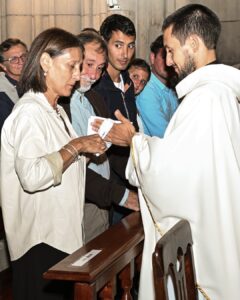 Un nuevo pastor para las Escuelas Pías: Diego Correa es ordenado sacerdote en Córdoba-Argentina 2 670626471 1265173302355421 4855137856183498687 n