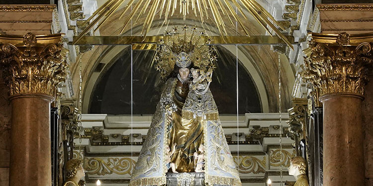 «Jóvens de la Mare de Déu» convocan la primera Vigilia Mariana de jóvenes