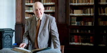 Las Biblias de San Vicente Ferrer: una para predicar y otra para estudiar ubicadas en la Catedral y en la Universidad de Valencia