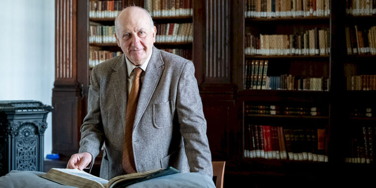 Las Biblias de San Vicente Ferrer: una para predicar y otra para estudiar ubicadas en la Catedral y en la Universidad de Valencia