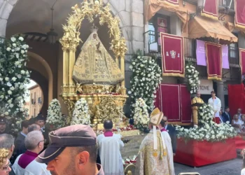 El Papa concede el lirio de plata a la Virgen del Sagrario en un multitudinario centenario en Toledo