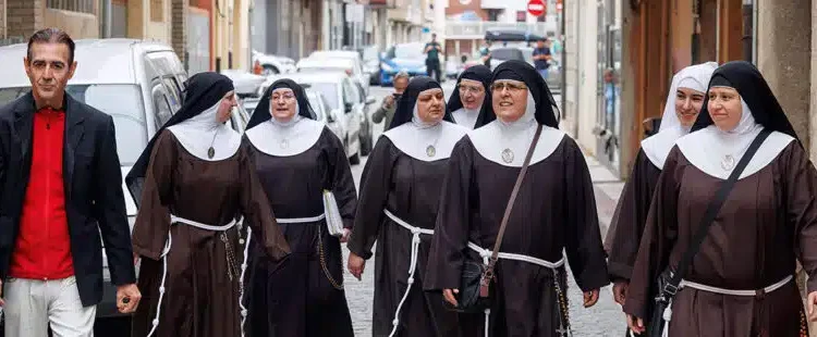 Jaque mate legal a las exmonjas de Belorado: la Justicia prohíbe convertir los conventos en asociaciones civiles 1 Jaque mate legal a las exmonjas de Belorado: la Justicia prohíbe convertir los conventos en asociaciones civiles