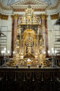 La custodia procesional más grande del mundo y mayor obra de orfebrería del s. XX está en Valencia 3 Custodia del Corpus Valencia 1