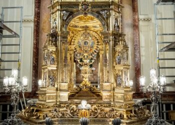 La custodia procesional más grande del mundo y mayor obra de orfebrería del s. XX está en Valencia