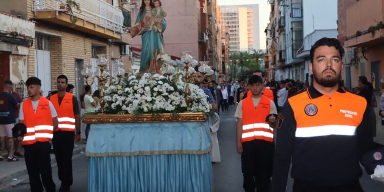 Torrent celebra la festividad de María Auxiliadora junto a la comunidad salesiana