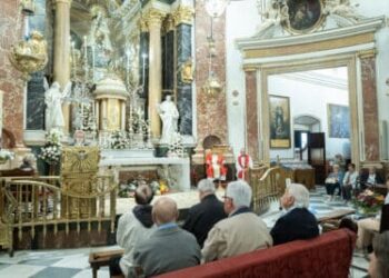 Ofrenda de becas de estudio para seminaristas del tercer mundo