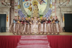 Valencia se rinde al fervor de la ‘Dansà’: una noche histórica a los pies de la Geperudeta 3 dansa 2026 4