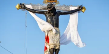 Restaurarán histórica imagen del Cristo Negro de San Román tras daños en procesión en México