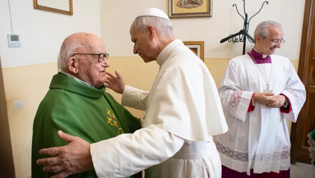 81 años de sacerdocio: El agustino de 103 años que bate récords de longevidad en el Vaticano 1 81 años de sacerdocio: El agustino de 103 años que bate récords de longevidad en el Vaticano