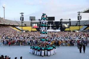 Fervor en Barcelona ante la llegada del papa León XIV en su viaje apostólico 3 2026 06 09T184454Z 683846823 RC2IQLA2OM5J RTRMADP 3 POPE SPAIN