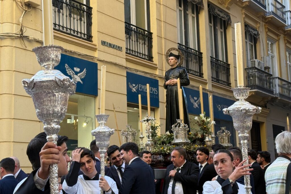 El Sagrado Corazón y el Padre Arnaiz conquistan el centro histórico de Málaga 3 271974