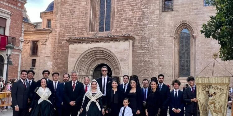 La entidad valencianista "Lo Rat Penat" participó en el Corpus de la Capital 1 La entidad valencianista "Lo Rat Penat" participó en el Corpus de la Capital