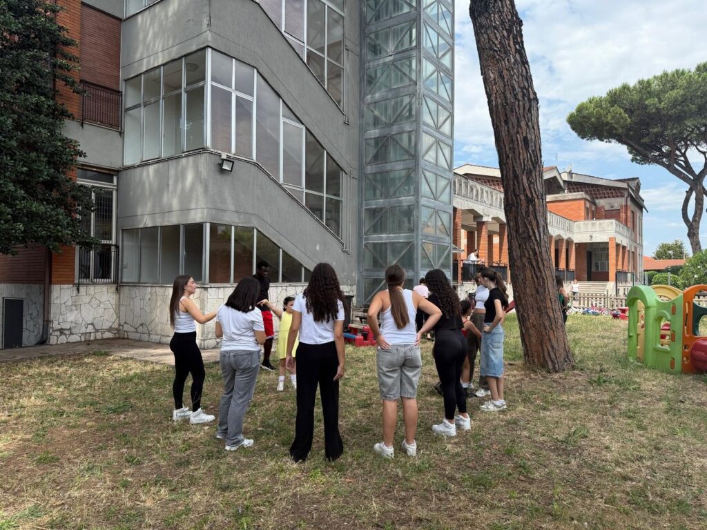 Campamento juvenil organizado por Cáritas Roma para estudiantes de secundaria 3 718794876 1518131100355160 9192918916458824592 n