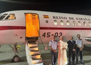 León XIV agradece a la tripulación del Falcon de Casa Real que lo trasladó a Roma y envía sus bendiciones a España