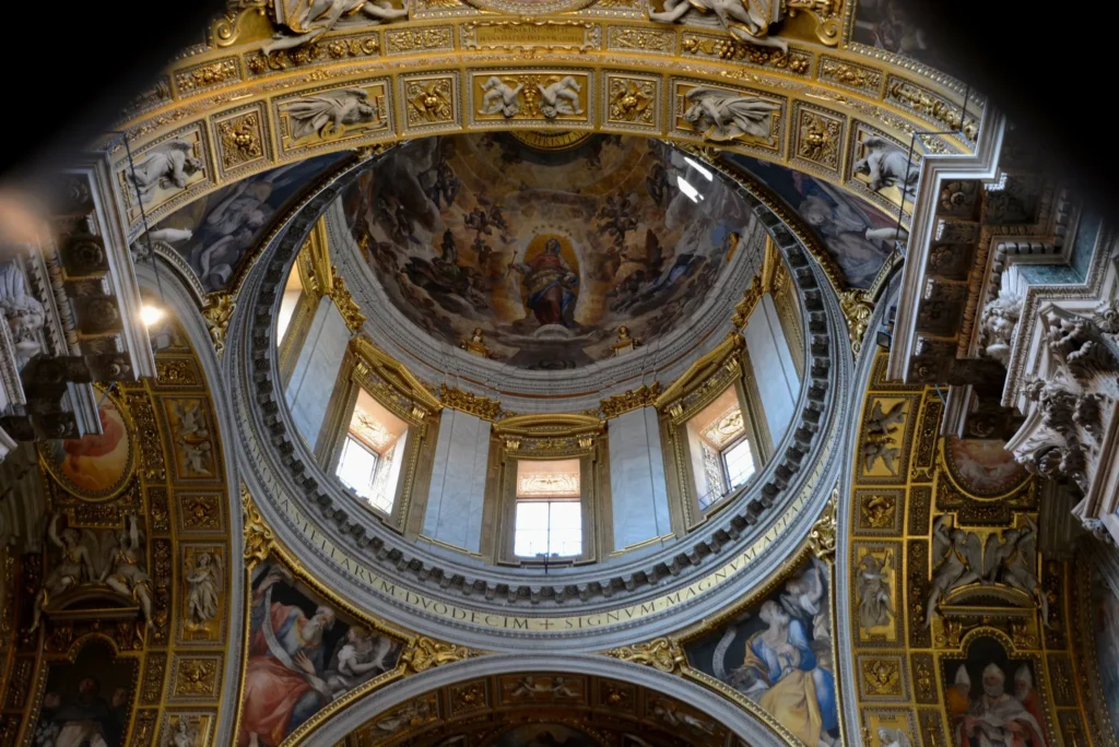 Basílica de Santa Maria la Mayor de Roma, el Santuario mariano más importante y antiguo de Occidente 10 Capilla Paulina Santa Maria Mayor