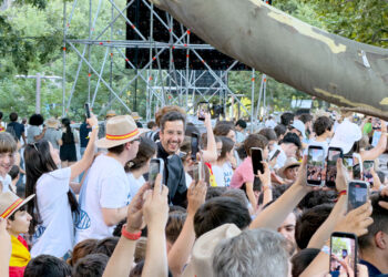 1.000 jóvenes valencianos viven la Misa del Corpus Christi con el Papa en Madrid