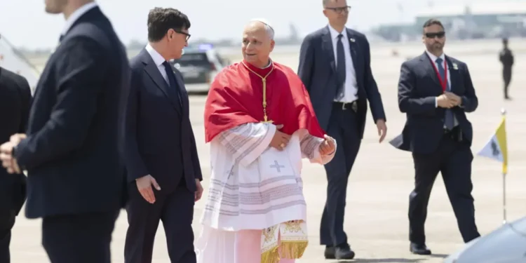 Fervor en Barcelona ante la llegada del papa León XIV en su viaje apostólico 1 Fervor en Barcelona ante la llegada del papa León XIV en su viaje apostólico